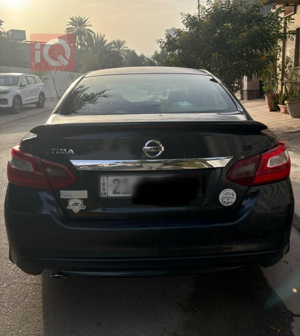 نيسان ألتيما